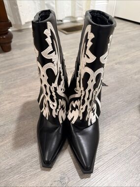 Black Lace-Up Western Mid-Calf Boots with White Embroidery